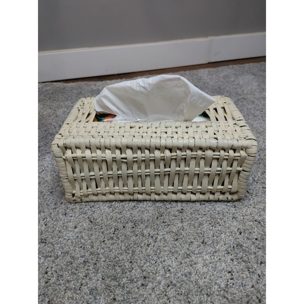 Vtg Wicker Rattan White Tissue Box Holder Shabby Chic Country Cottage Costal